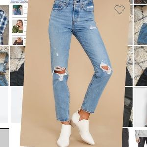 Levi’s wedgie straight distressed